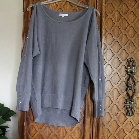 NY&C Cold Shoulder Button Sleeve Ribbed Sweater NWT - Gray, Size S - Picture 2 of 16